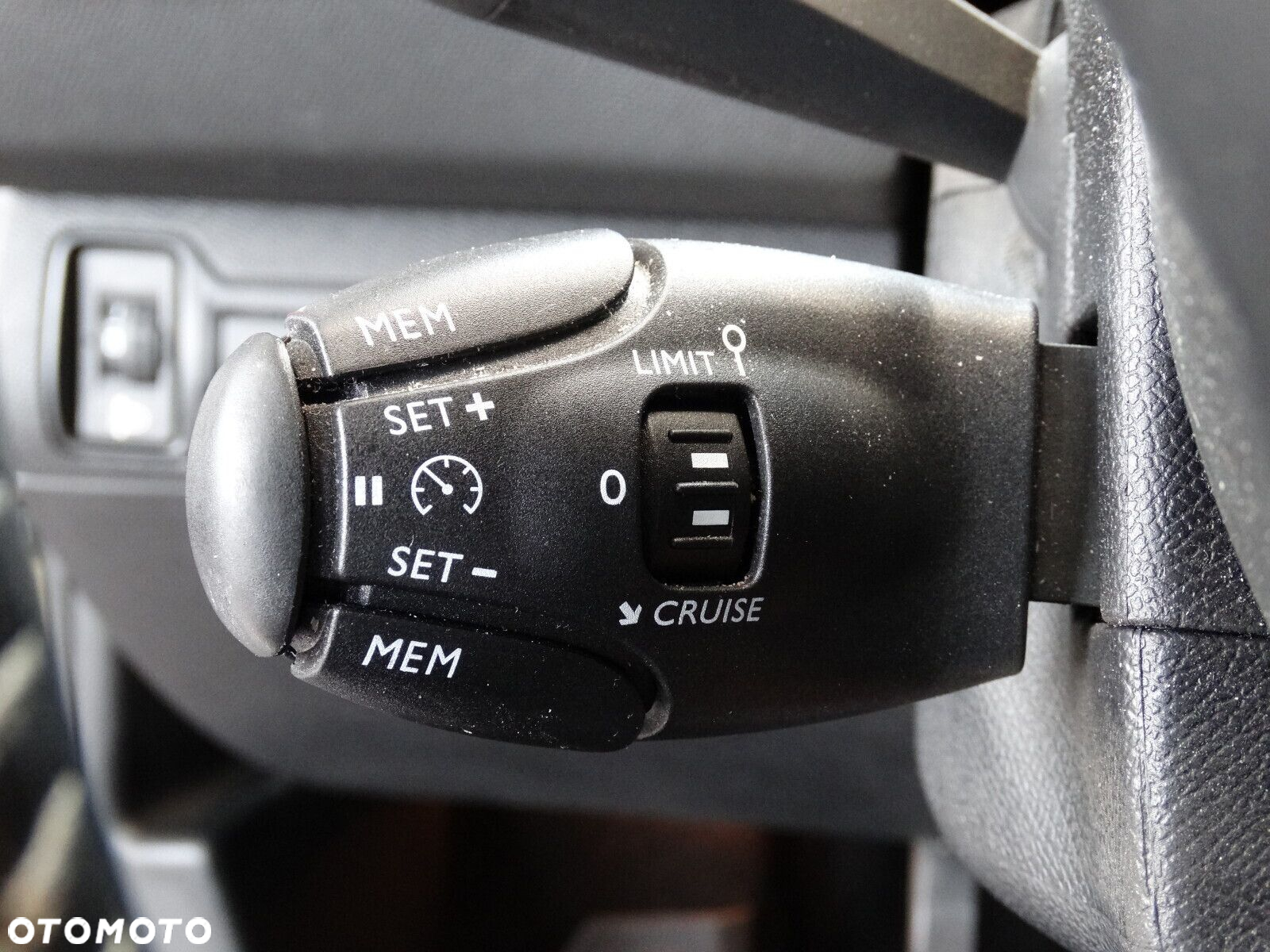 Peugeot 308 - 30