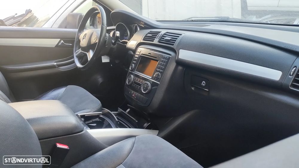 MERCEDES CLASS R W251 - 3