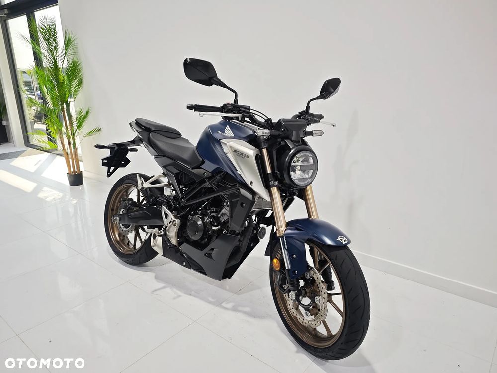 Honda CB - 7