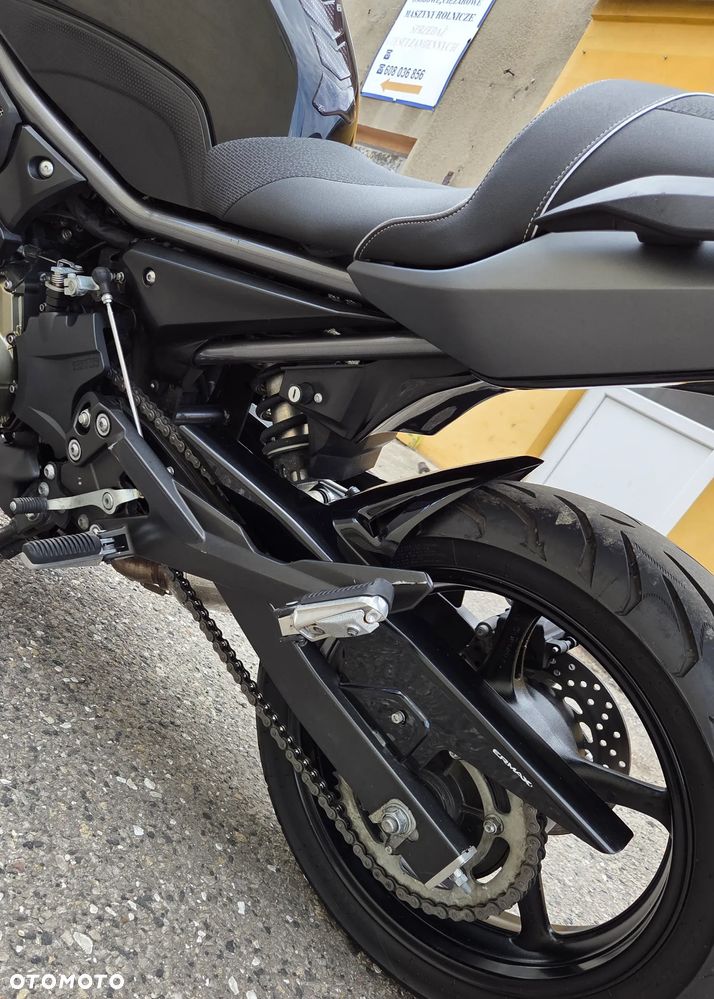 Yamaha XJ - 12