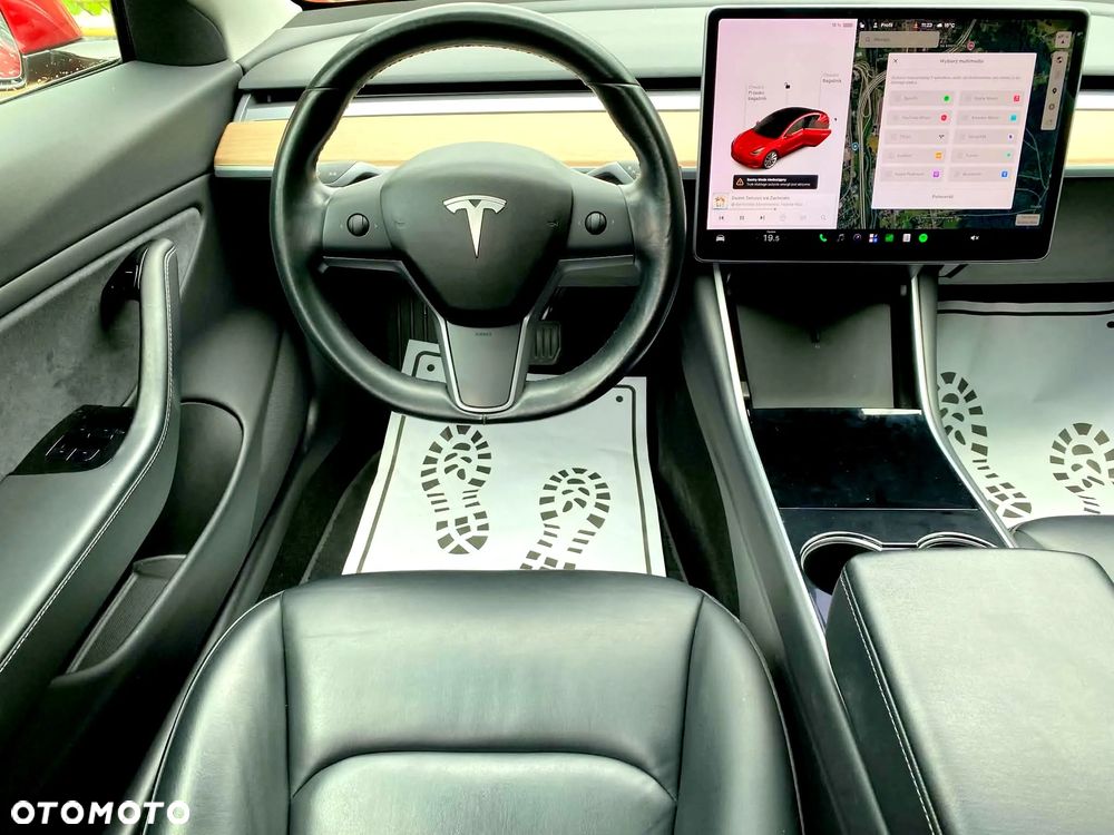 Tesla Model 3 - 29