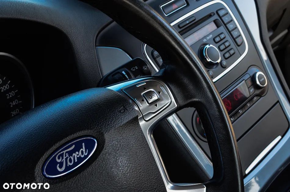 Ford Mondeo 2.0 TDCi Business Edition - 38