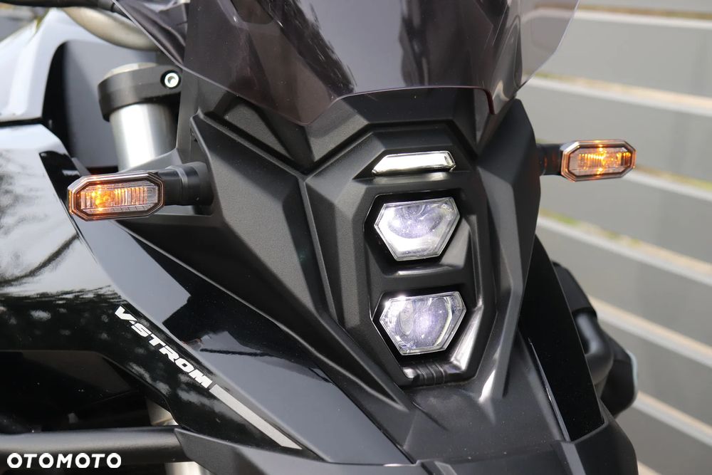 Suzuki V-STROM - 31