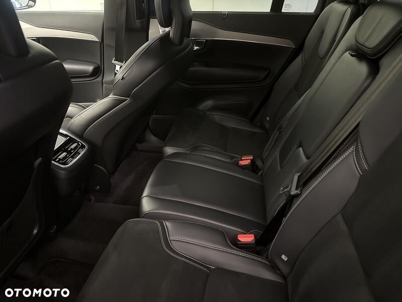 Volvo XC 90 - 20