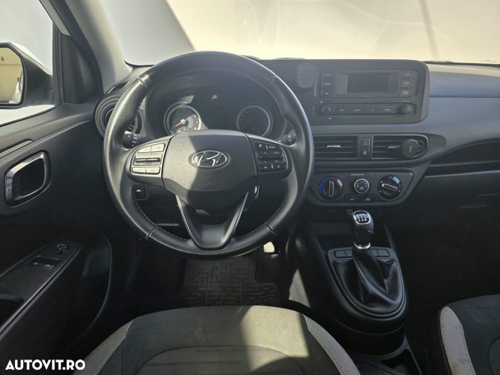 Hyundai i10 - 11