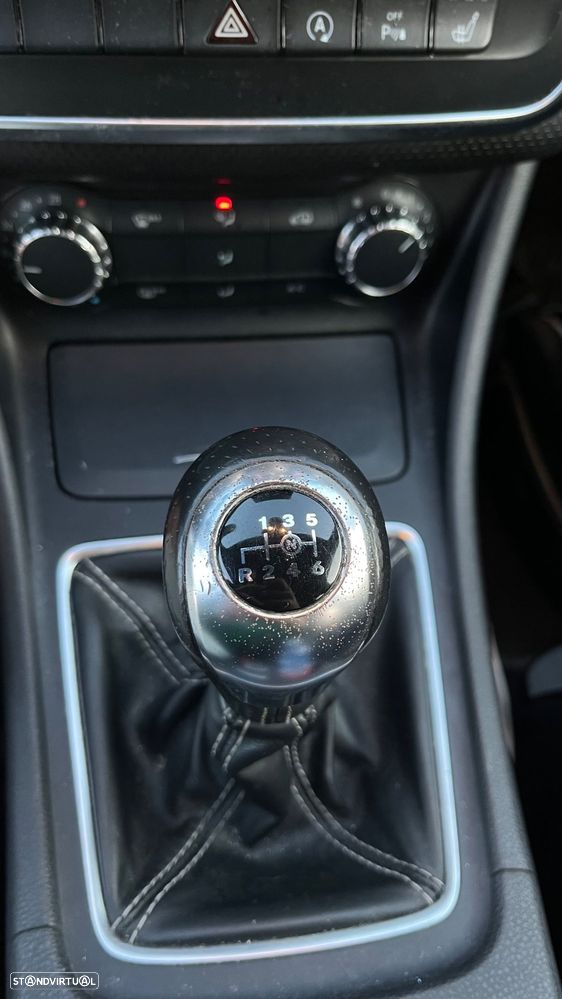 Mercedes-Benz A 180 CDI BE AMG Line - 17