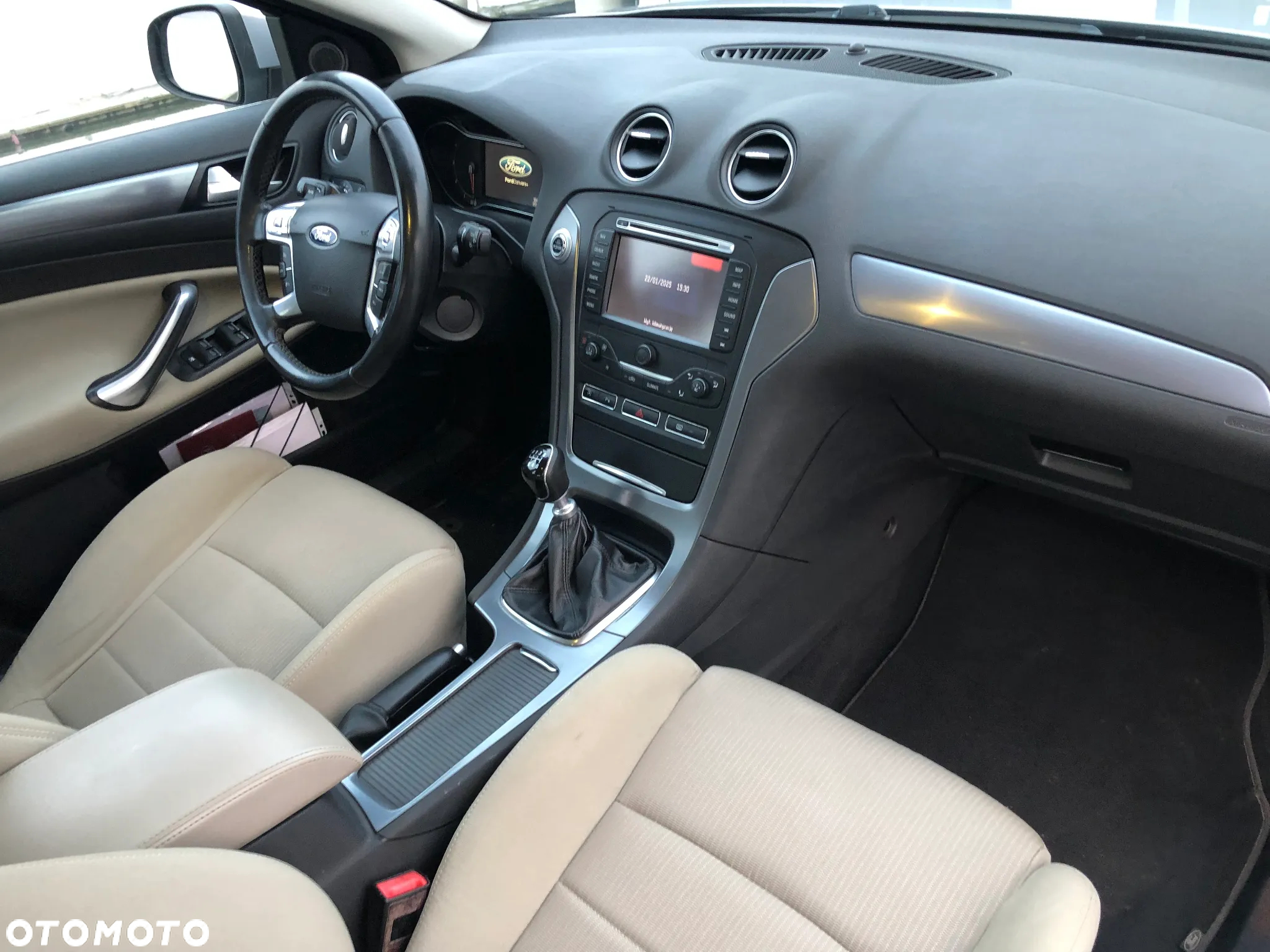 Ford Mondeo - 27