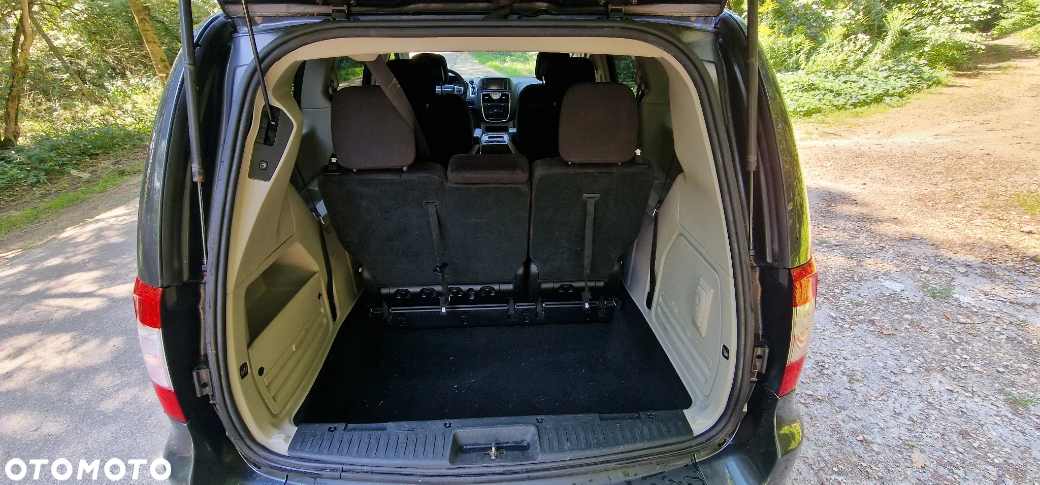 Chrysler Town & Country 3.6 Touring - 10