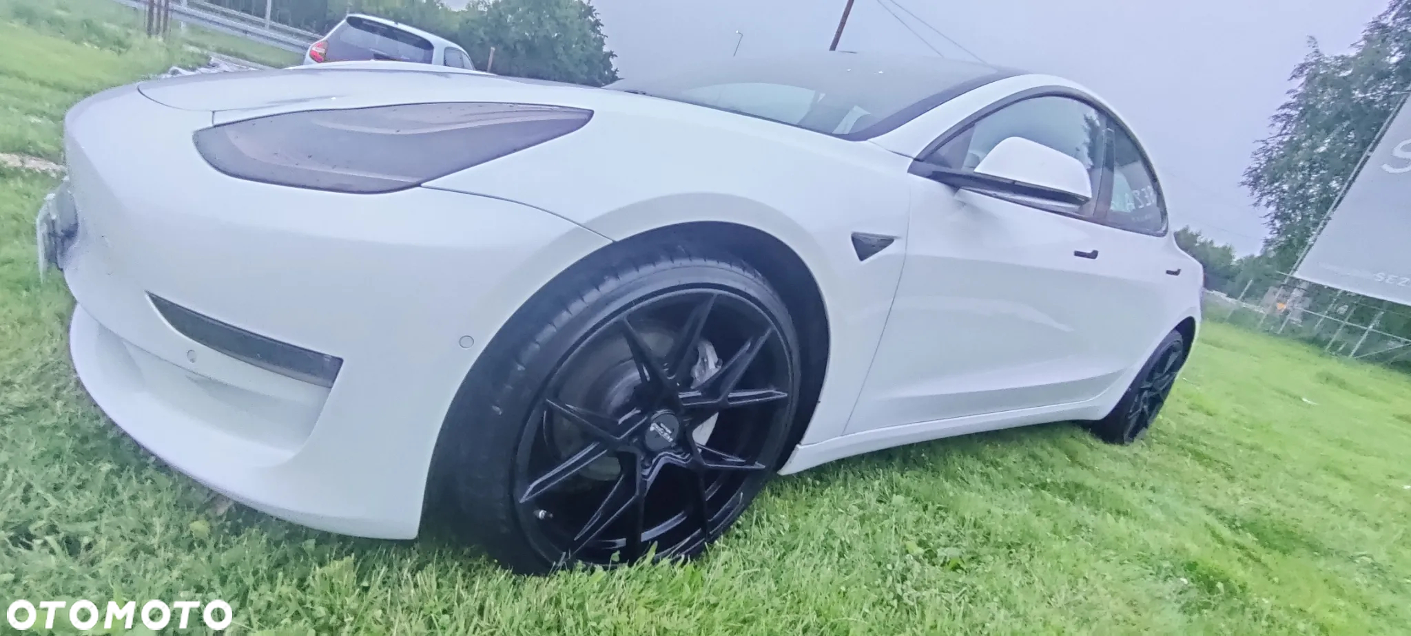 Tesla Model 3 - 7