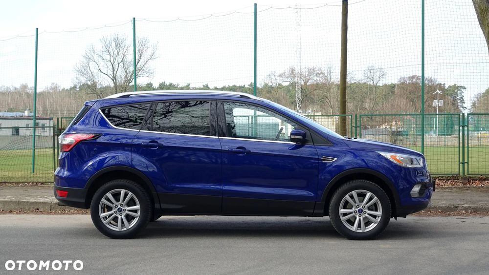 Ford Kuga - 36