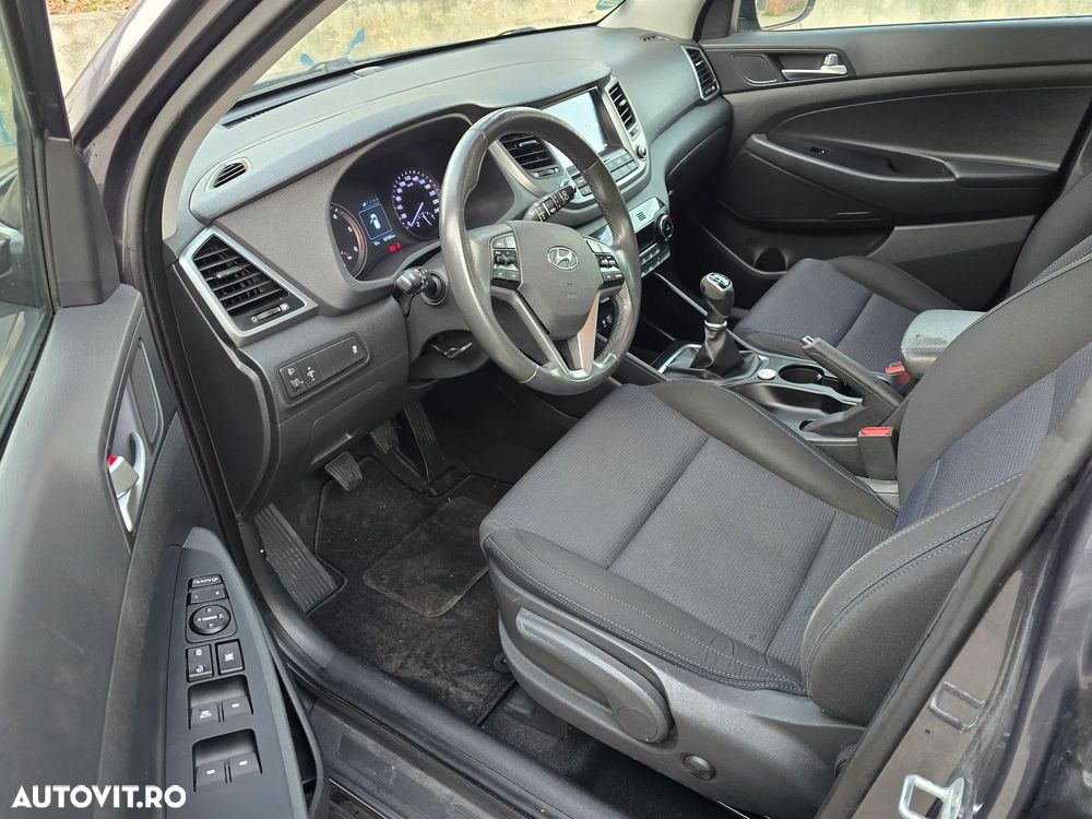 Hyundai Tucson blue 1.7 CRDi 2WD Style - 6