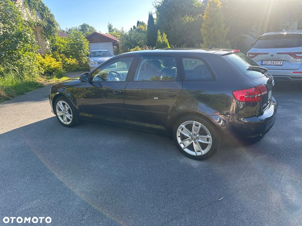 Audi A3 Sportback 2.0 TDI DPF Ambiente - 13
