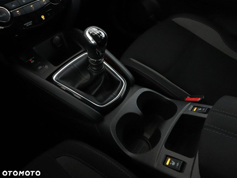 Nissan Qashqai 1.6 DIG-T Acenta - 26