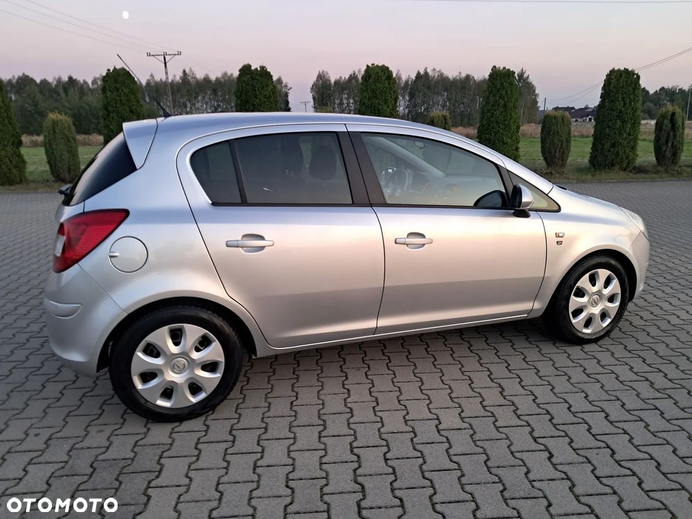 Opel Corsa 1.4 16V Edition 111 Jahre - 8