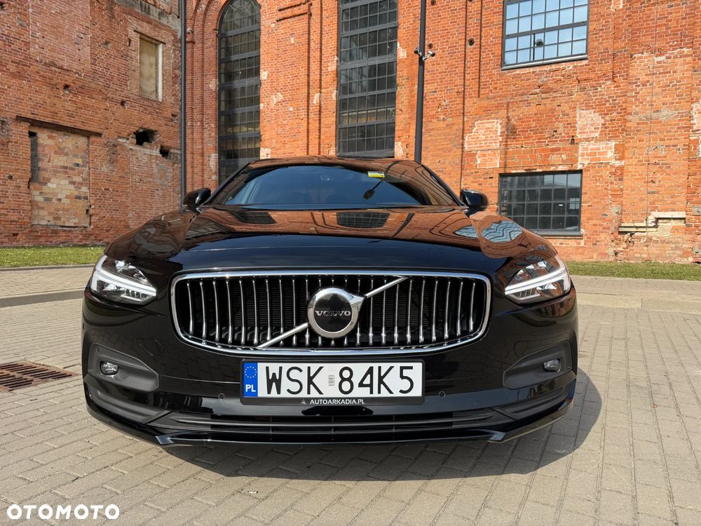 Volvo S90 - 2