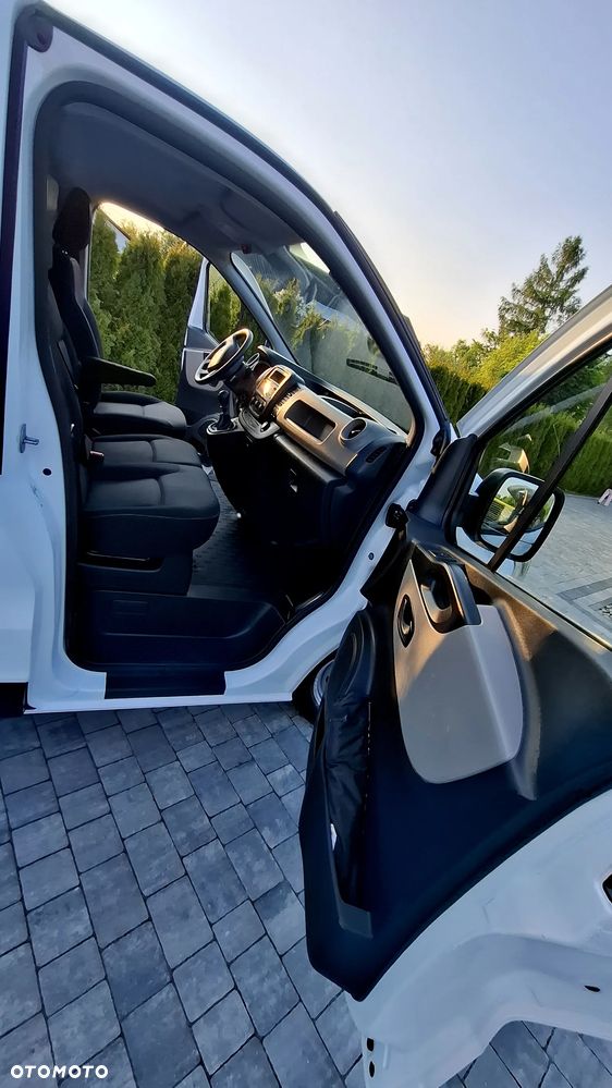 Renault Trafic - 16