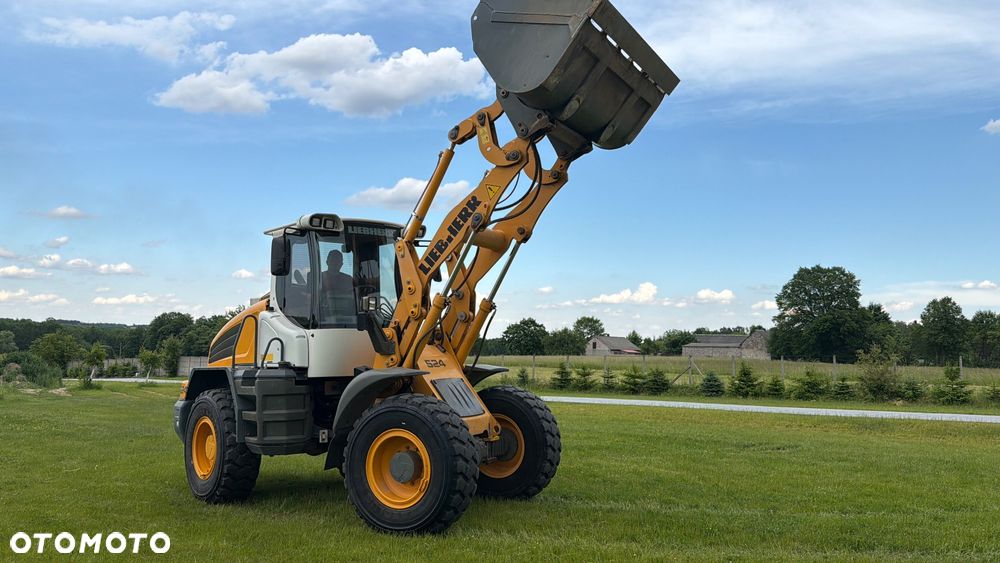 Liebherr Ładowarka Liebherr L524 KLIMA łyżka2,5m3+widły bezAdblue i Dpf szybkozłącze hydr. Cat Caterpillar 924K  924H  930K Volvo L60H / L70H Komatsu WA200-8 WA270-8JCB 426 427 - 10