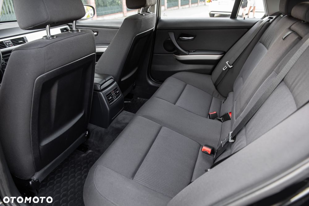 BMW Seria 3 318i Edition Lifestyle - 20