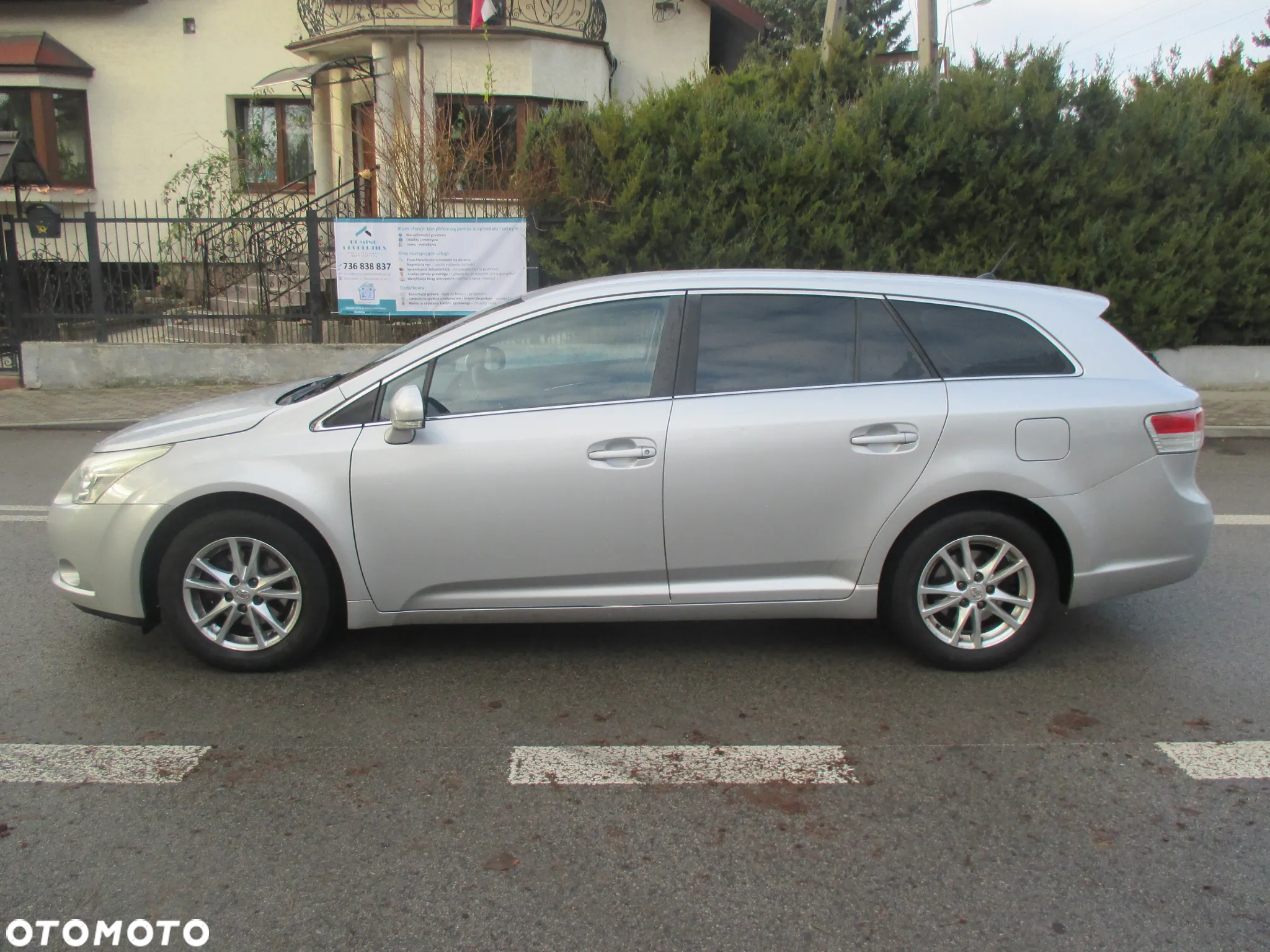 Toyota Avensis 1.6 Active - 18