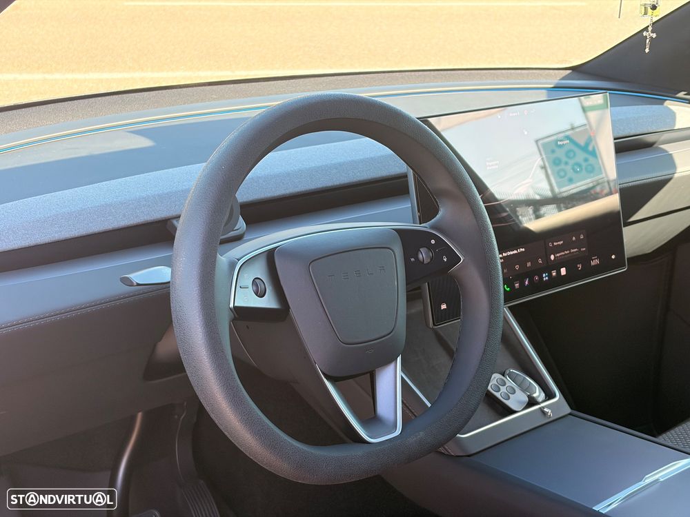 Tesla Model Y Long Range Tração Integral - 11