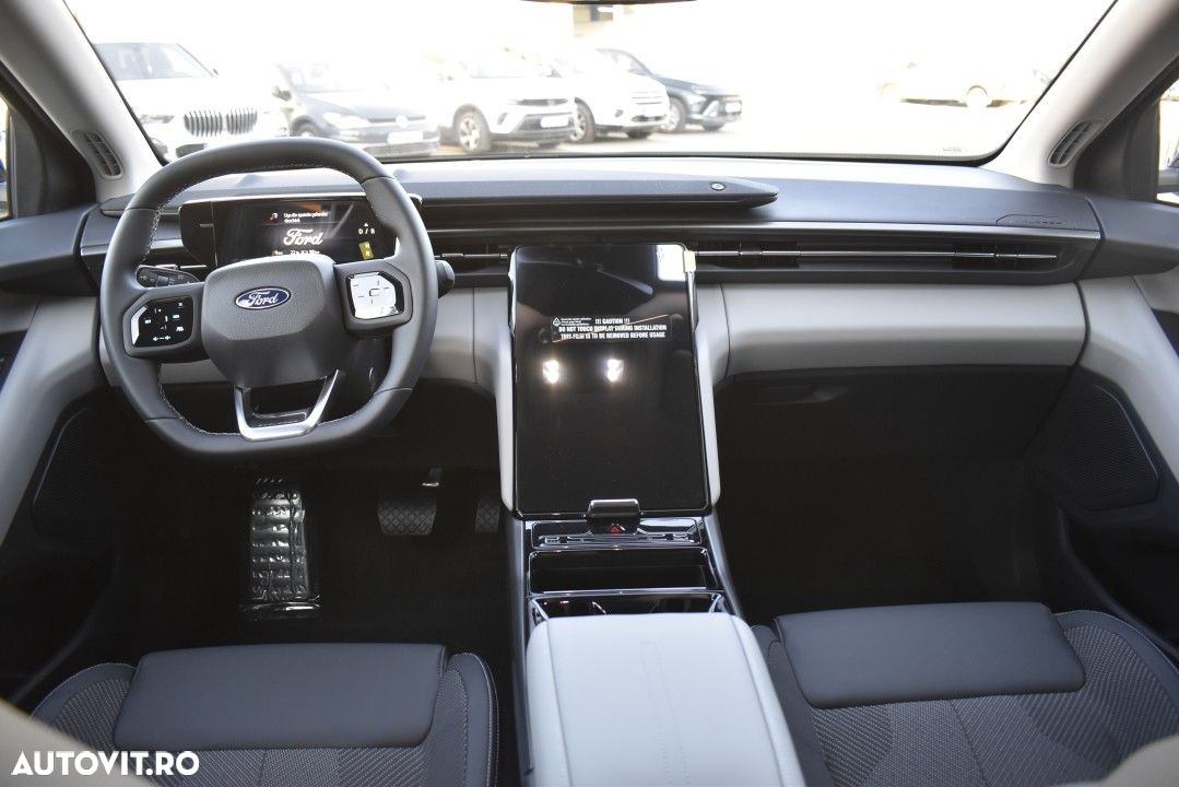 Ford Explorer - 24