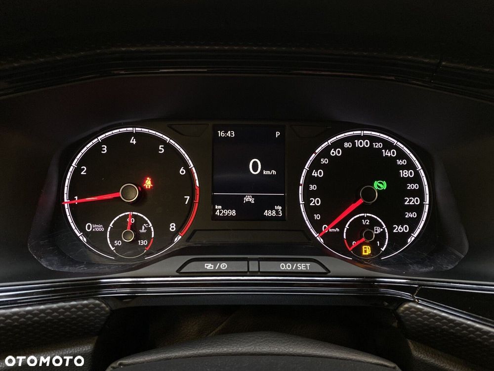 Volkswagen T-Cross - 24