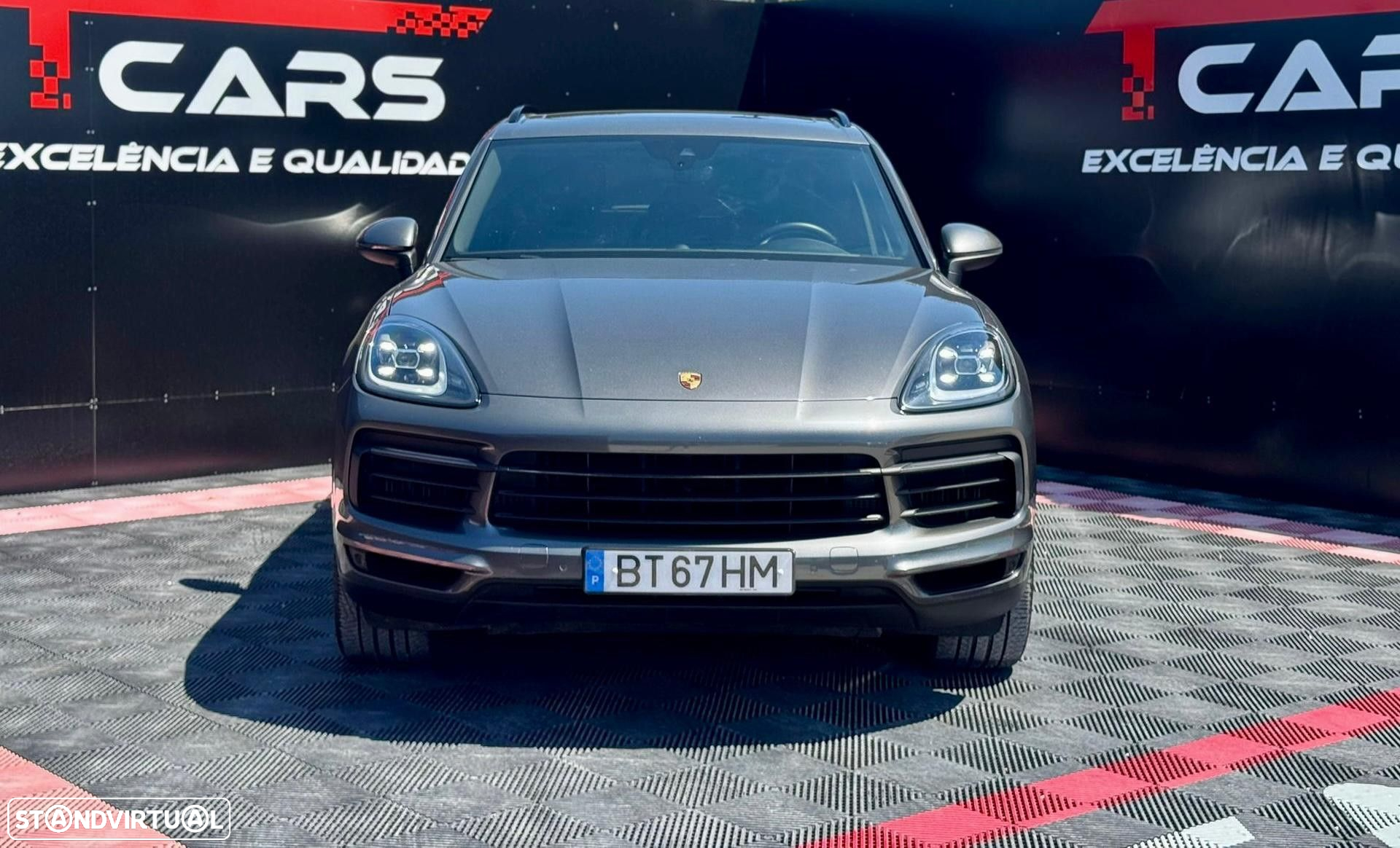 Porsche Cayenne - 5