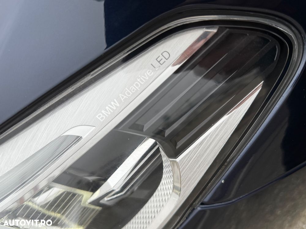 BMW Seria 5 520i Aut. Luxury Line - 24