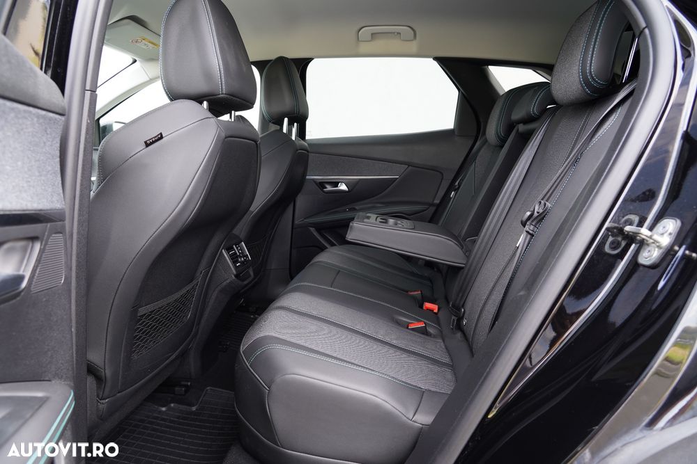 Peugeot 3008 Plug-In Hybrid 225 e-EAT8 Allure Pack - 14