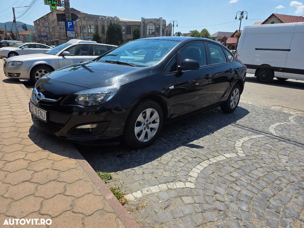 Opel Astra 1.4 Turbo ECOTEC Enjoy - 4