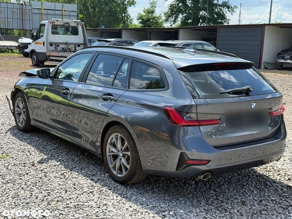 BMW Seria 3 318d MHEV Sport Line - 13