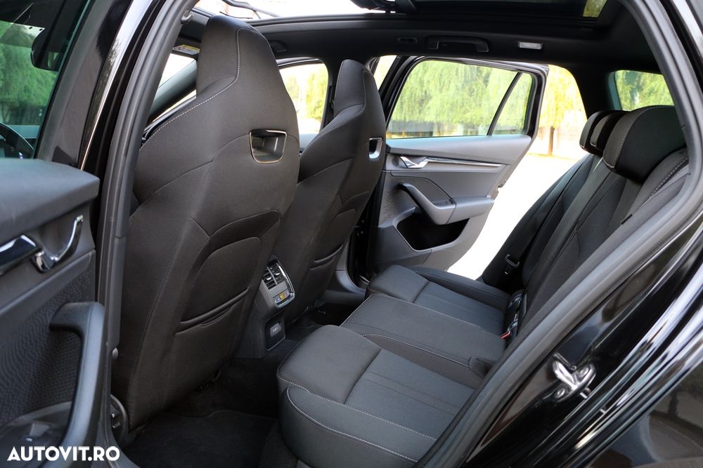 Skoda Octavia 2.0 TDI DSG Sportline - 22