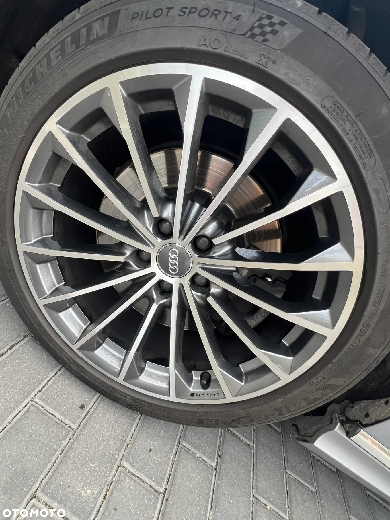Audi A8 - 17