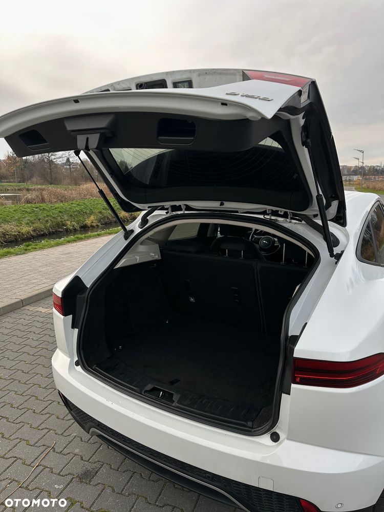 Jaguar E-Pace D150 R-Dynamic - 32