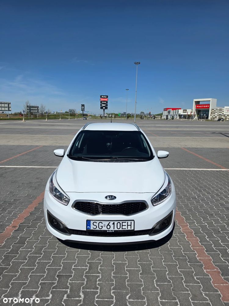 Kia Ceed 1.6 CRDi L DCT - 2