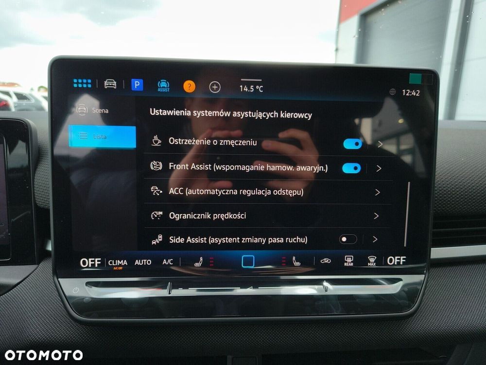 Volkswagen T-Roc 1.5 eTSI Life DSG - 19