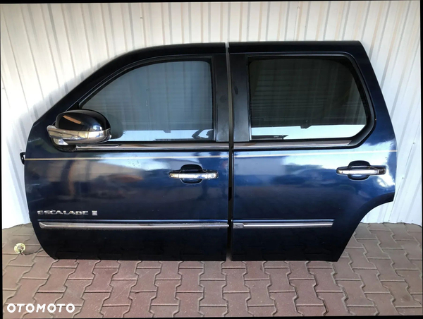 CADILLAC ESCALADE III 2006-2014 DRZWI LEWE PRZEDNIE PRZÓD TYLNE TYŁ BOCZEK LUSTERKO