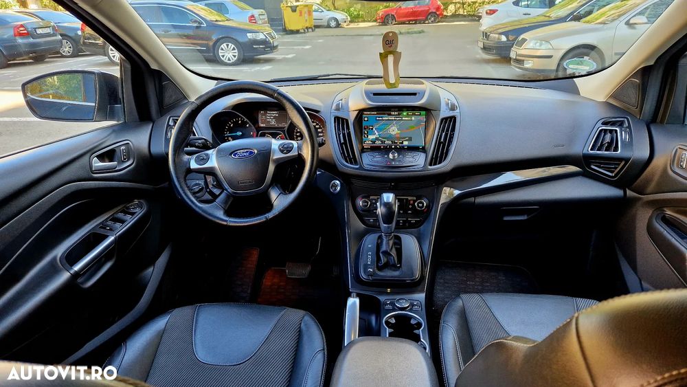 Ford Kuga ver-2-0-ecoblue-aut-4x4-titanium - 8