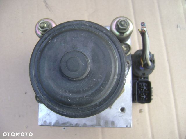 Toyota Land Cruiser 90 pompa sterownik ABS - 1