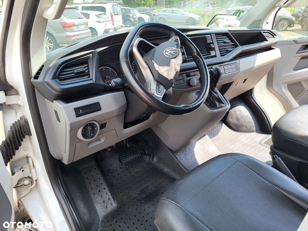 Volkswagen Transporter - 24