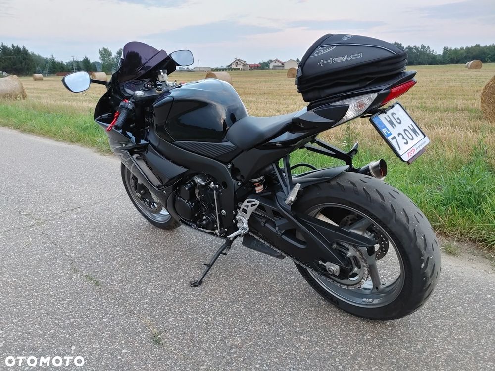 Suzuki GSX-R - 4