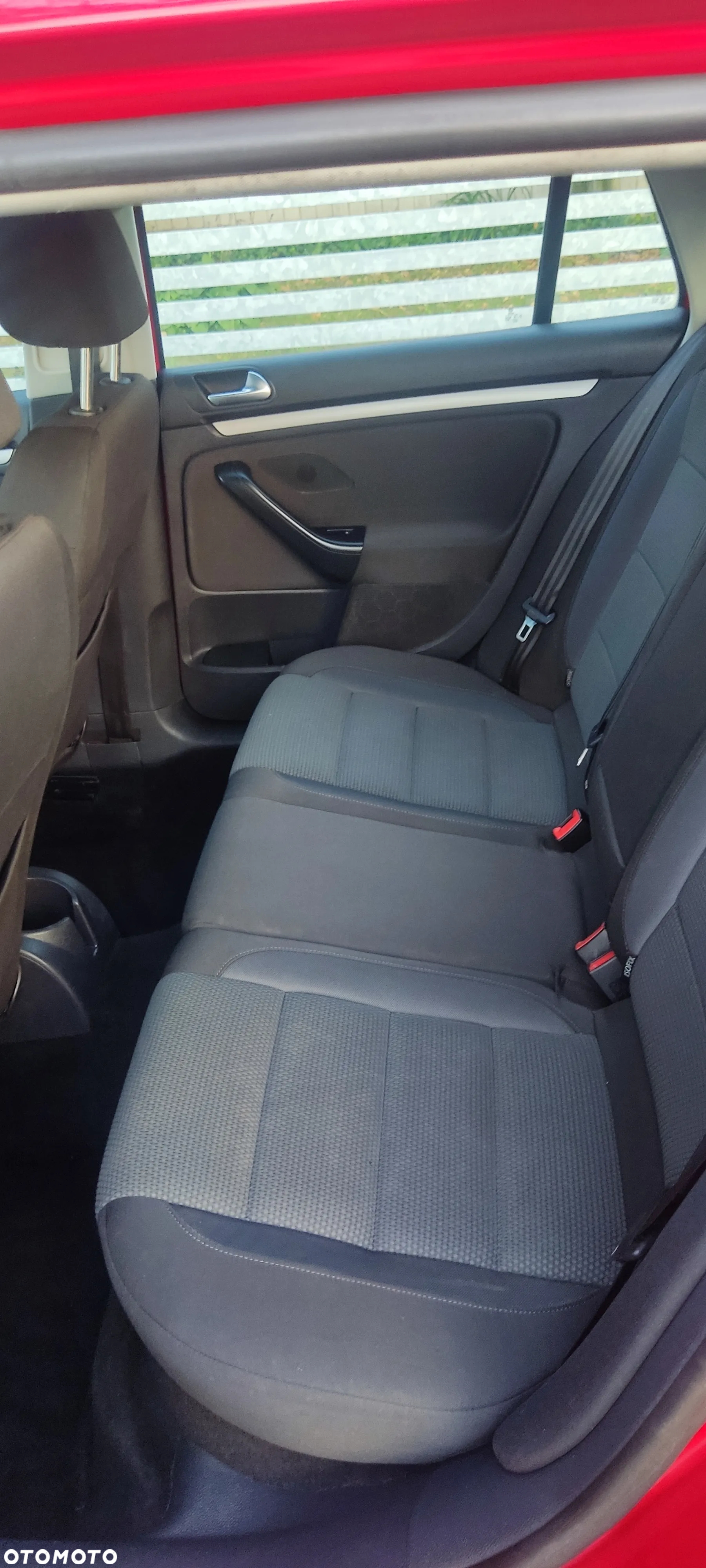 Volkswagen Golf VI 1.6 TDI Comfortline - 8