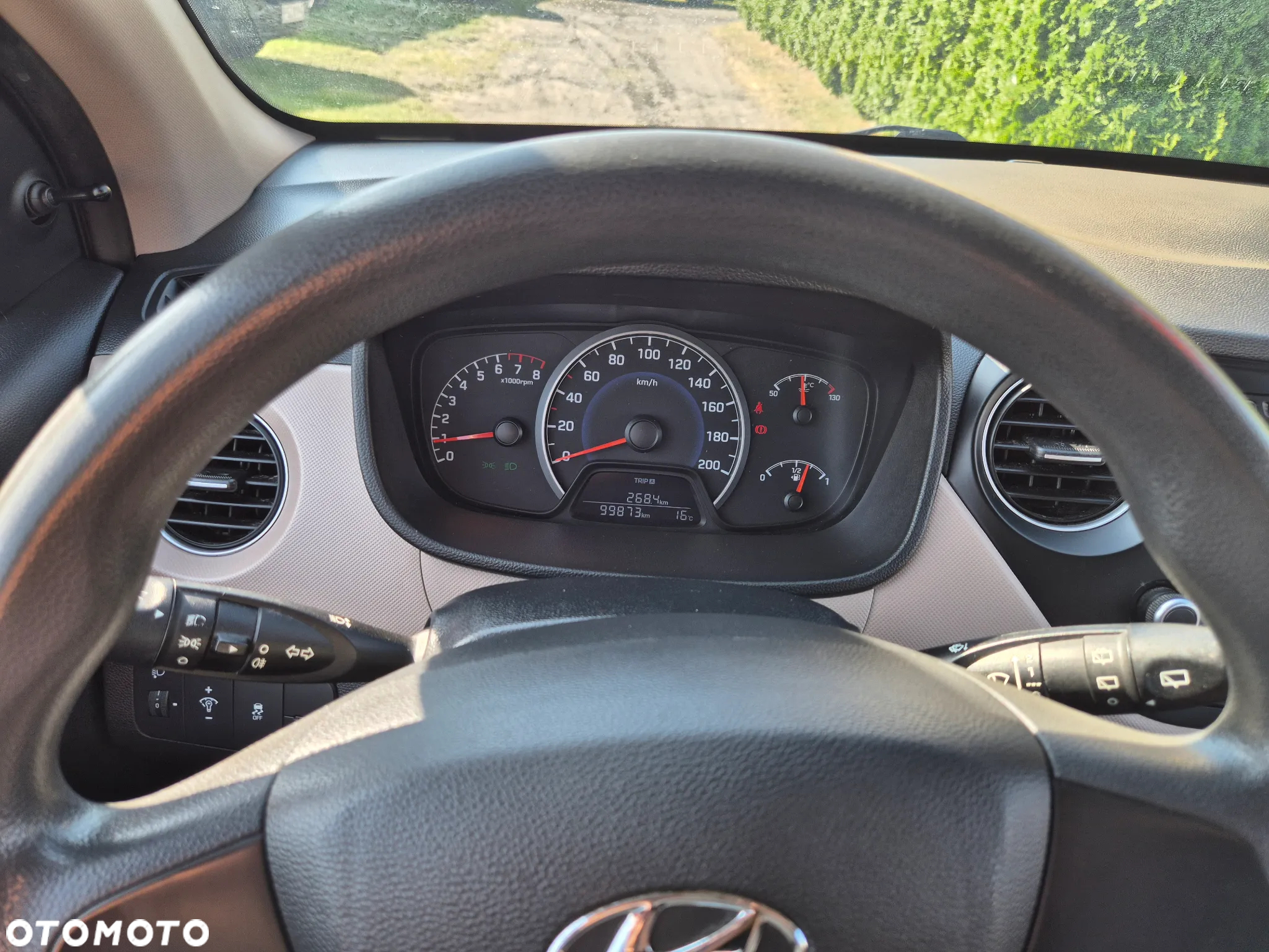 Hyundai i10 1.0 - 25