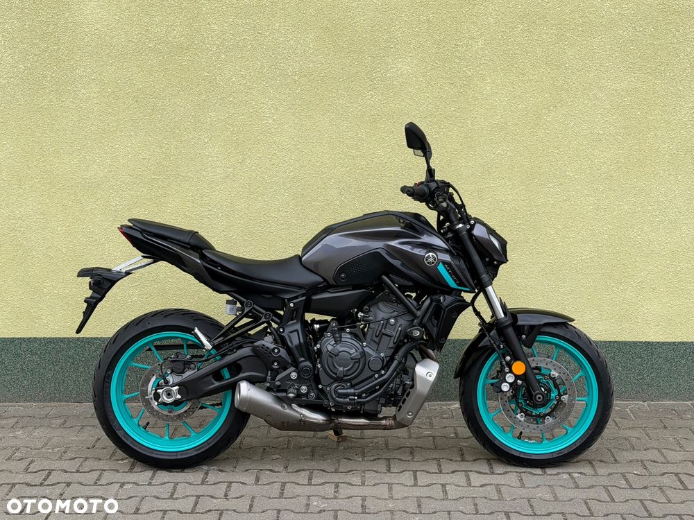 Yamaha MT - 7