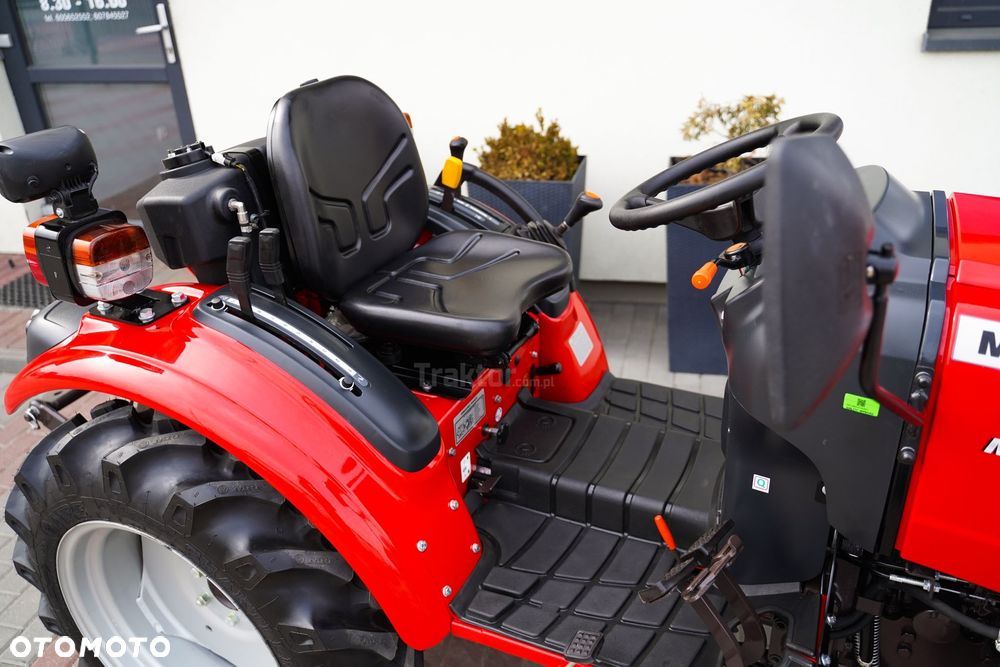 Massey Ferguson MF6028 - 9