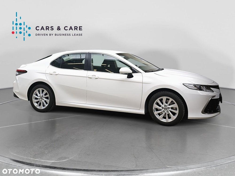 Toyota Camry 2.5 Hybrid Comfort CVT - 29