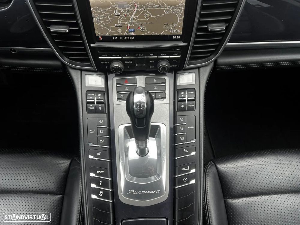 Porsche Panamera 3.0 V6 - 10