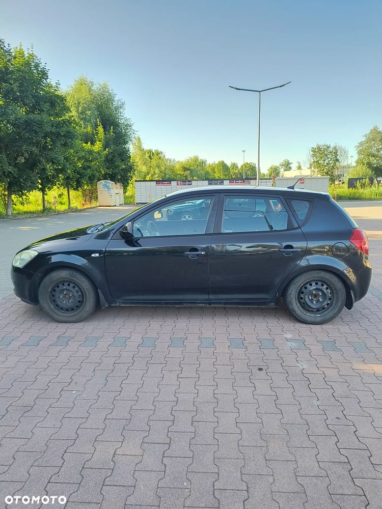 Kia Ceed 1.4 Comfort - 11