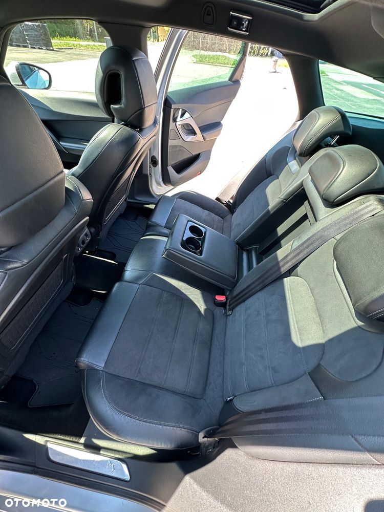Citroën DS5 1.6 e-HDi Chic MCP - 16