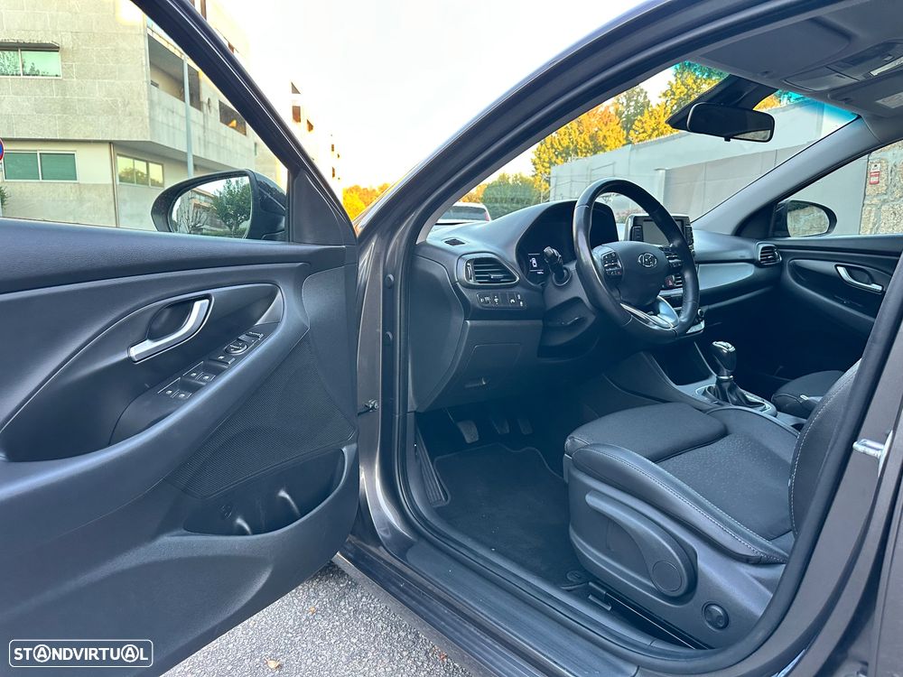Hyundai i30 Fastback 1.0 T-GDi Style - 26